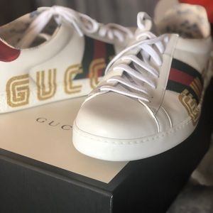 Men’s Gucci sneakers